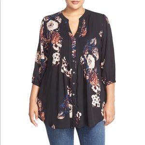 Melissa McCarthy Floral Pintuck blouse NWOT